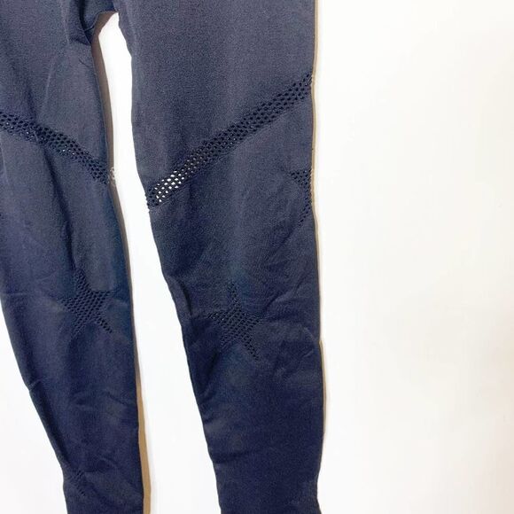 Spiritual Gangster Womens Star Cutout Black High Waist Pull On Leggings Sz XS/S - Picture 3 of 5